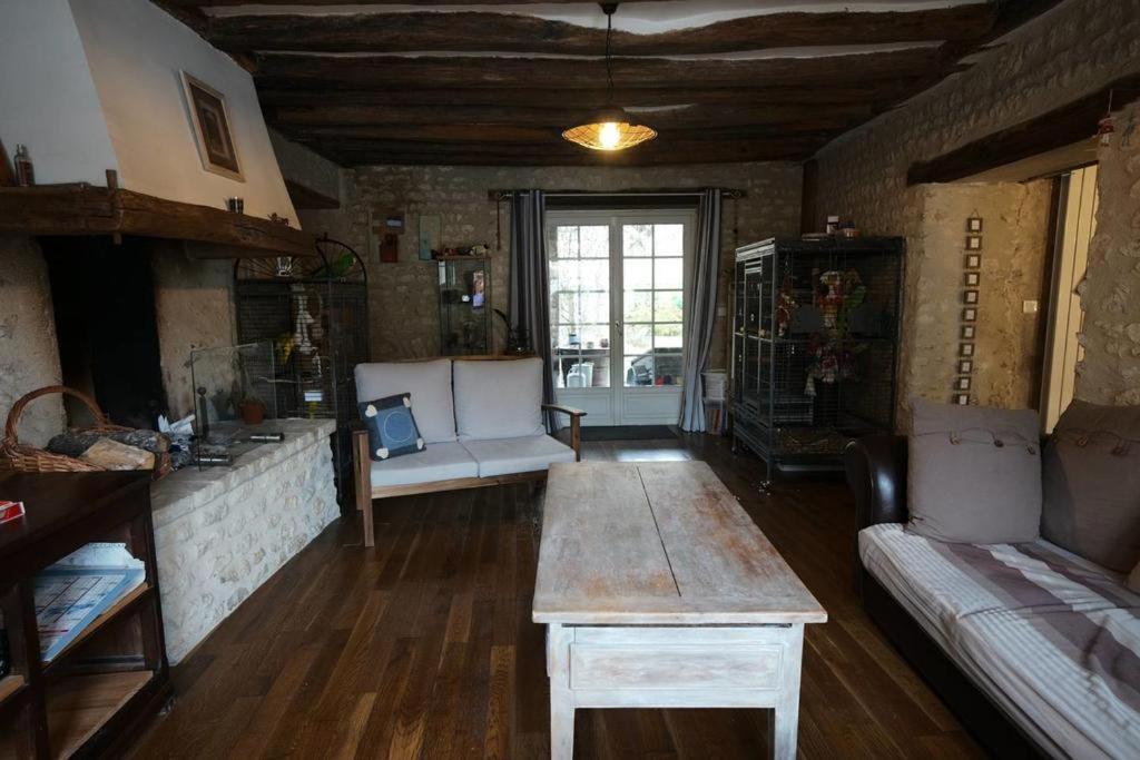 Ancienne Maison Des Templiers Gouillons Екстер'єр фото